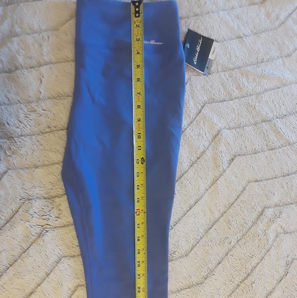 NWT EDDIE BAUER CAPRI WORKOUT PANTS